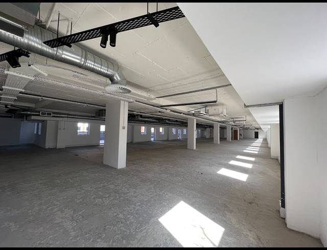 1,110M² OFFICE TO LET IN ROSEBANK